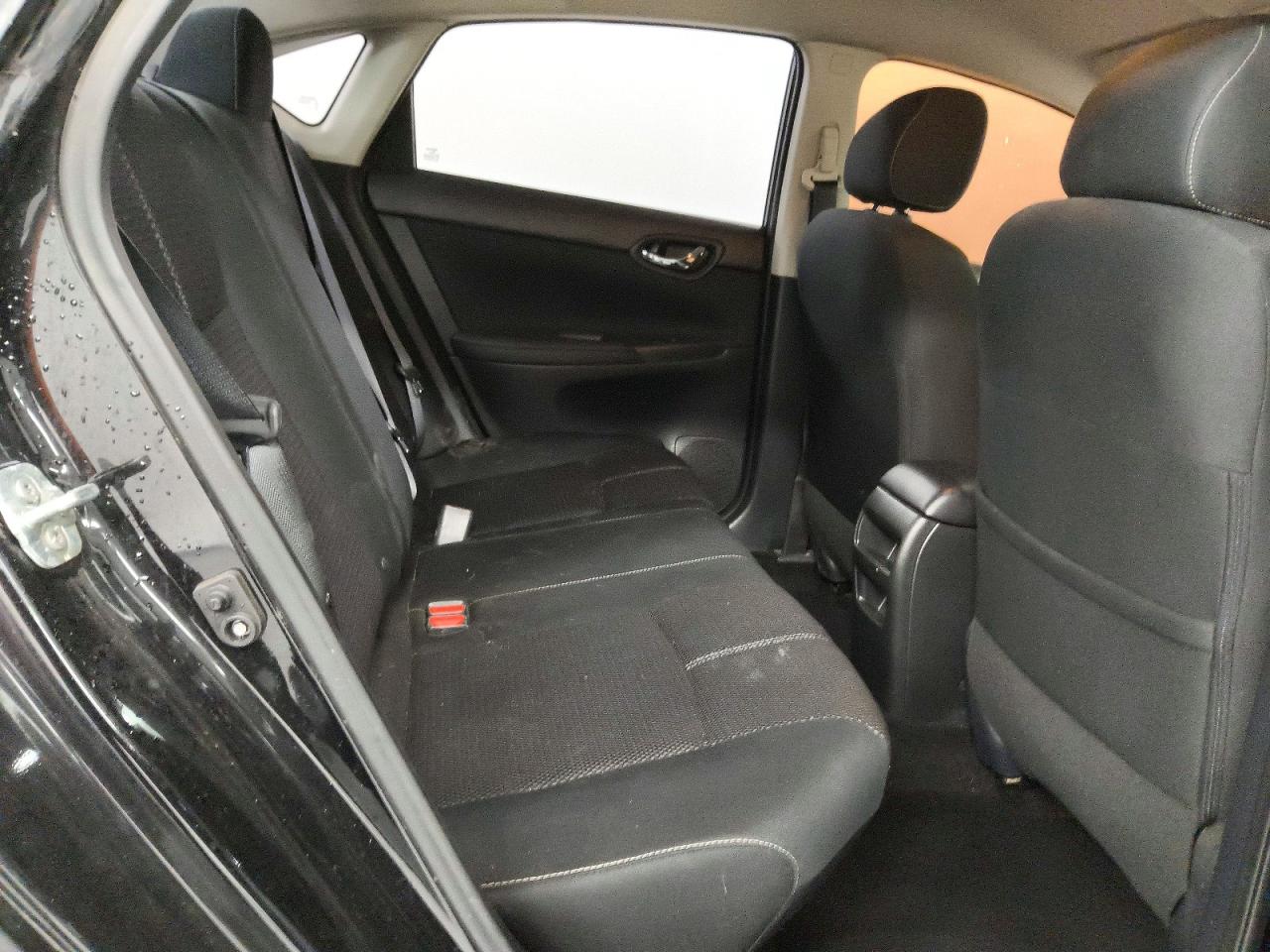 2018 NISSAN SENTRA S photo 10