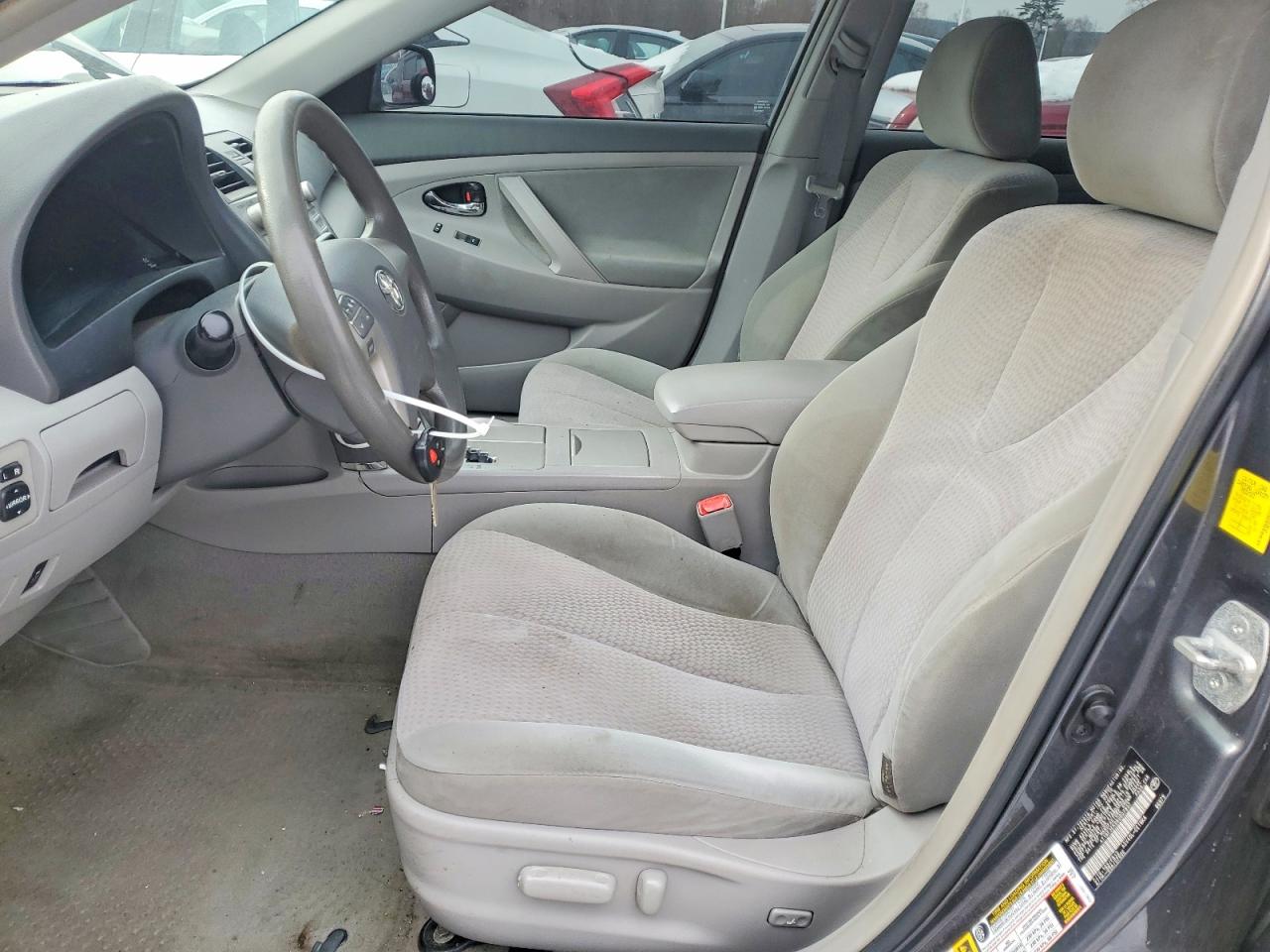 2011 TOYOTA CAMRY BASE photo 7