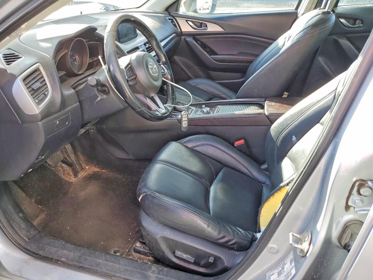 2018 MAZDA 3 TOURING photo 19