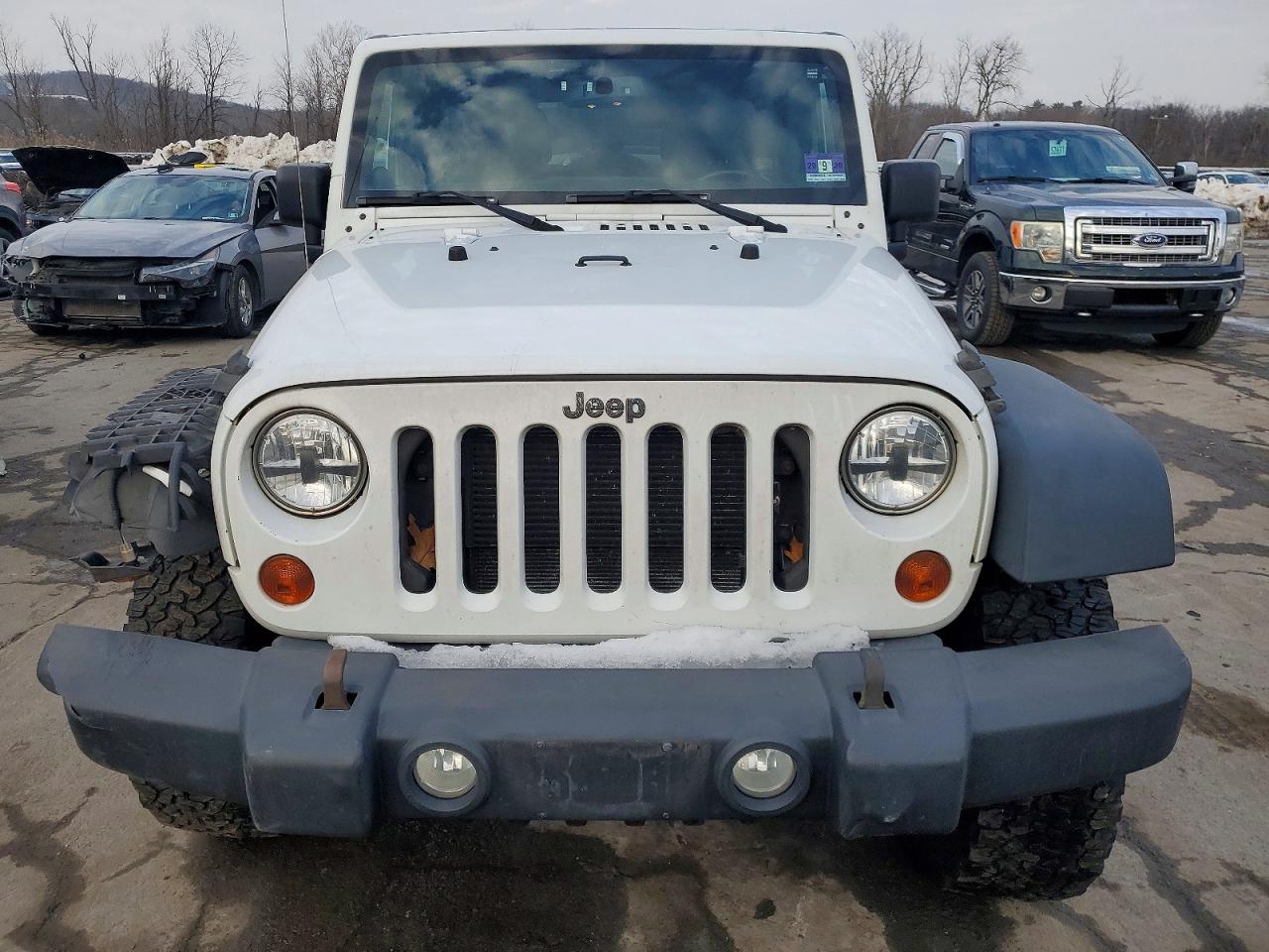 2013 JEEP WRANGLER UNLIMITED SPORT photo 5