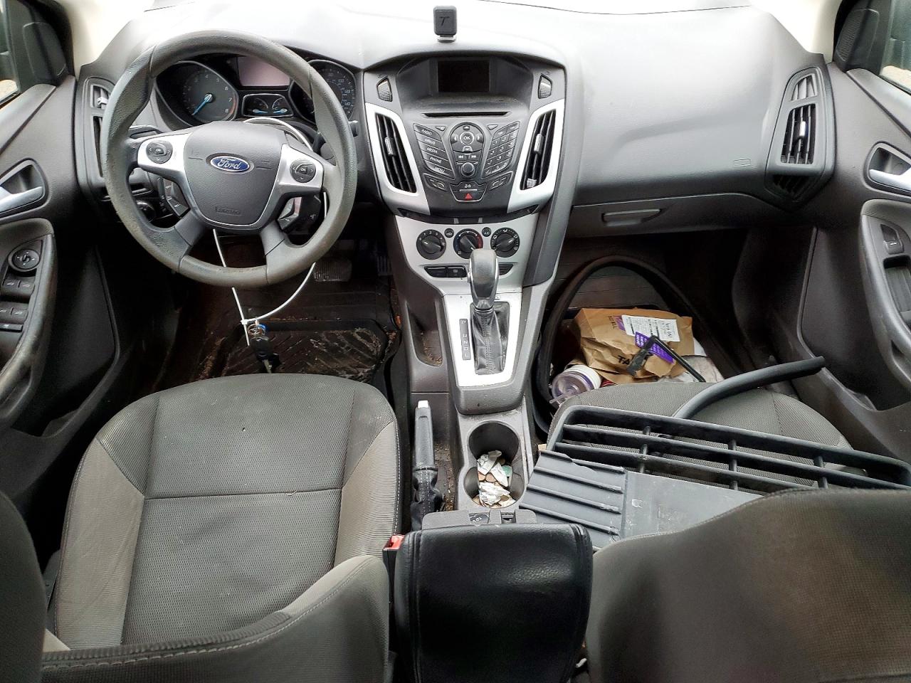 2013 FORD FOCUS SE photo 8