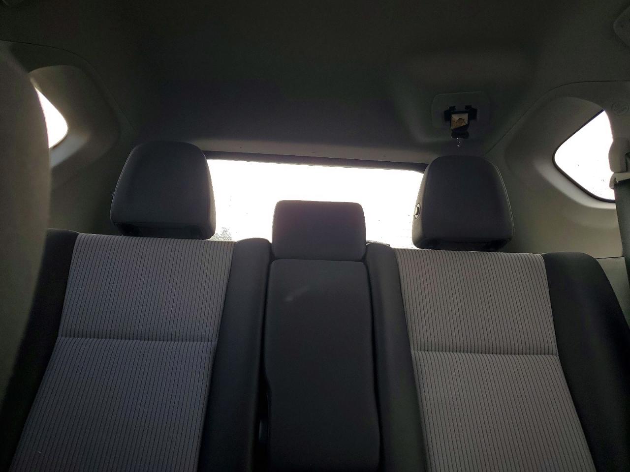 2013 TOYOTA RAV4 LE photo 28