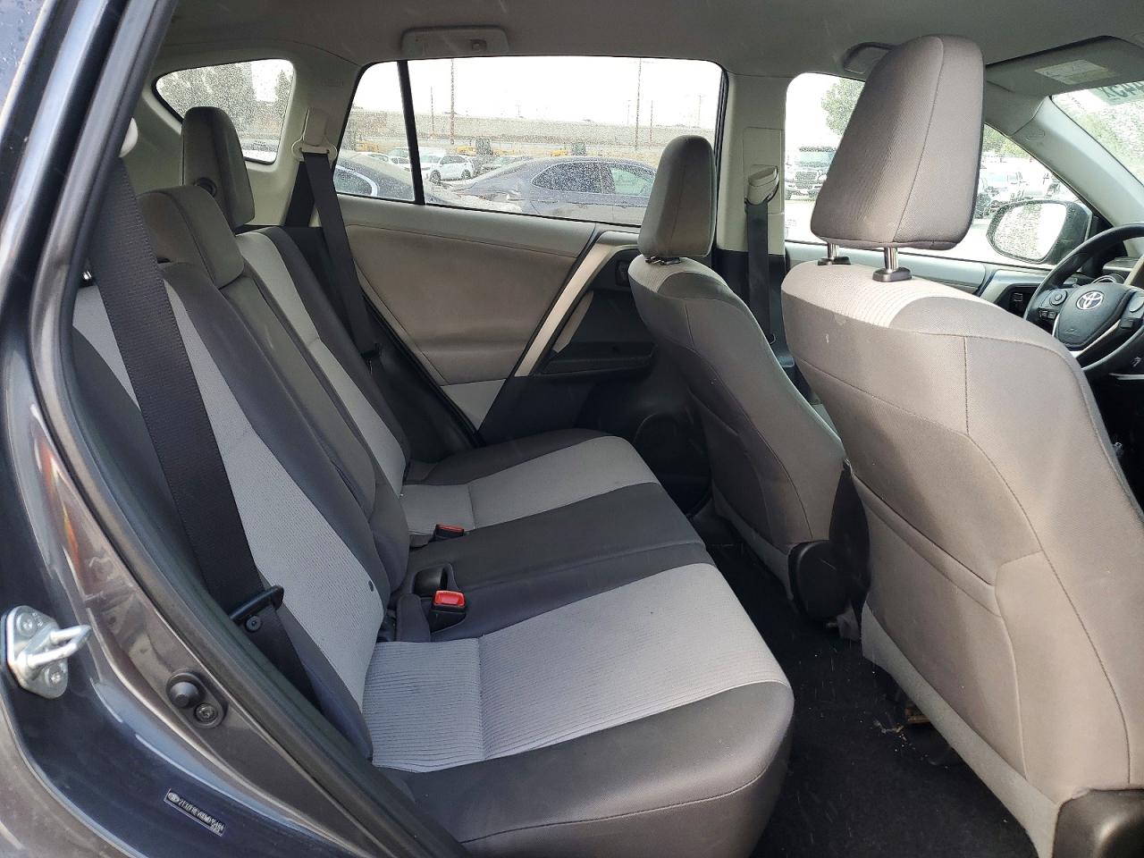 2013 TOYOTA RAV4 LE photo 31
