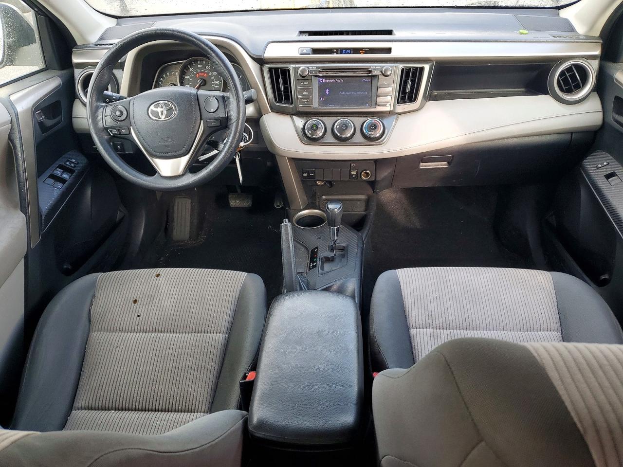 2013 TOYOTA RAV4 LE photo 22
