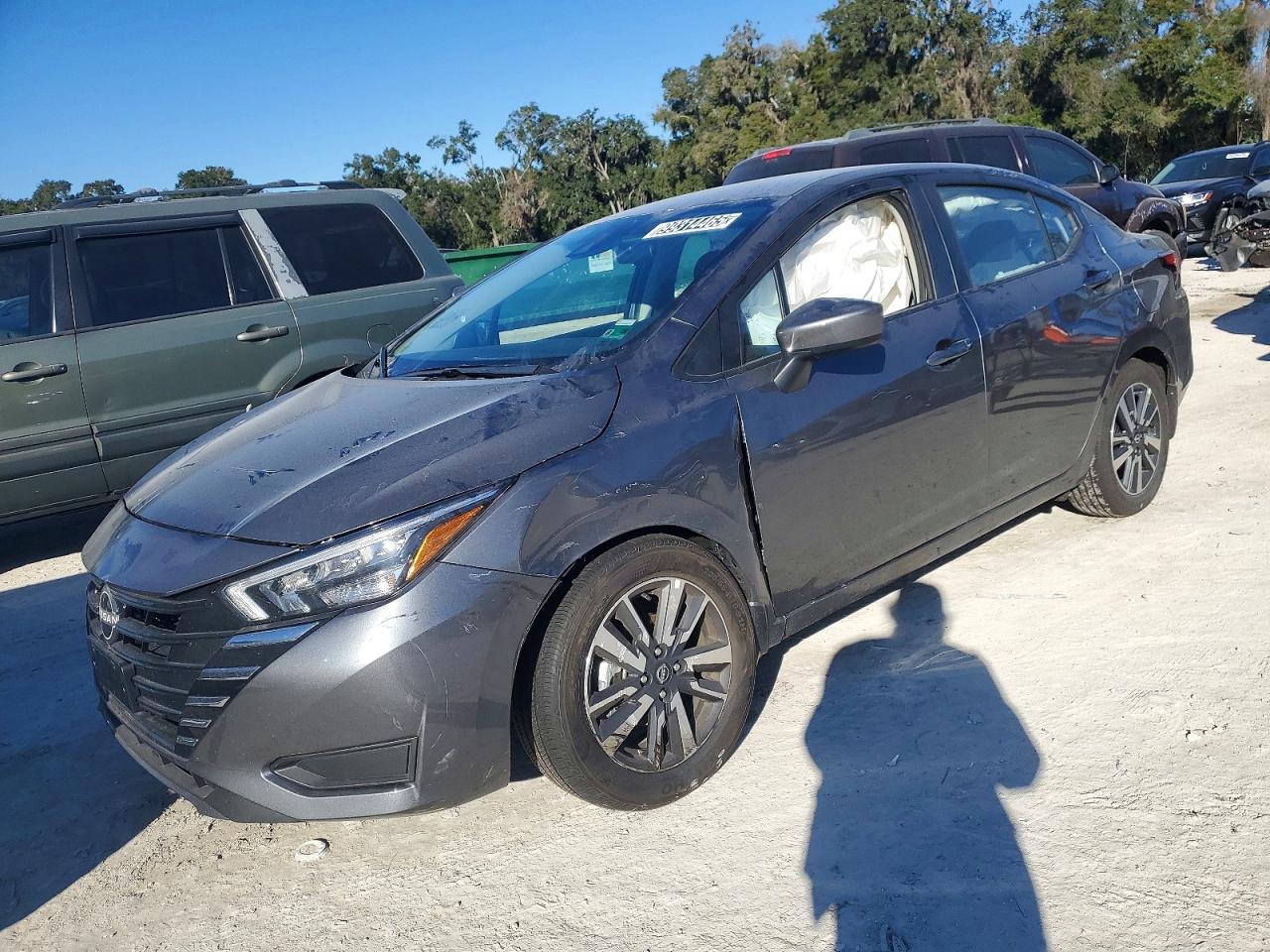 2025 NISSAN VERSA