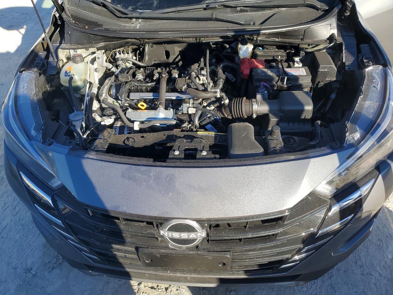 2025 NISSAN VERSA SV photo 11