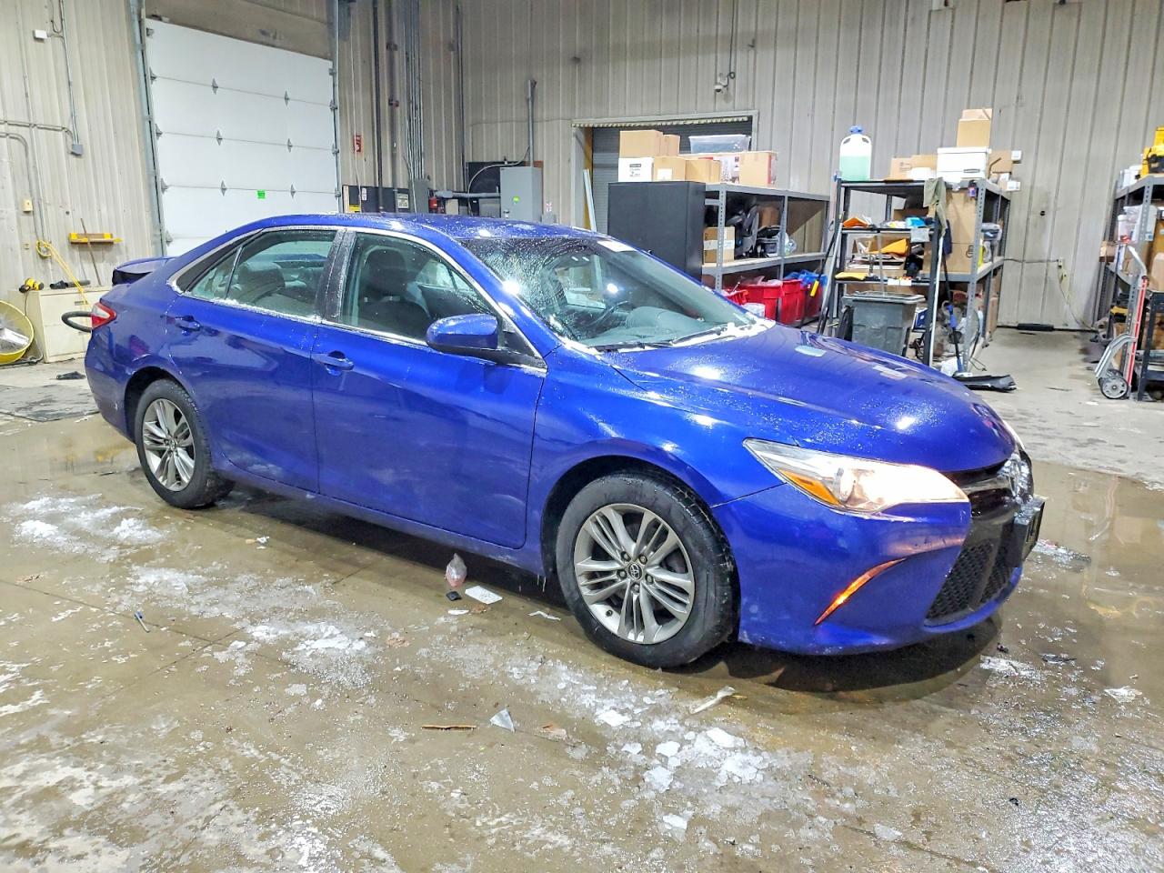 2016 TOYOTA CAMRY SE photo 7