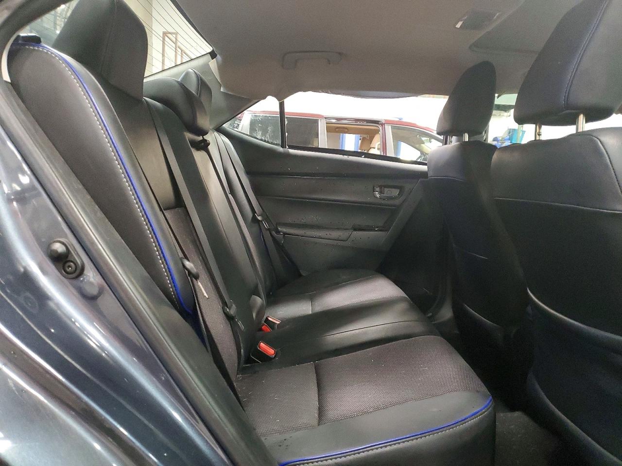 2017 TOYOTA COROLLA L photo 10