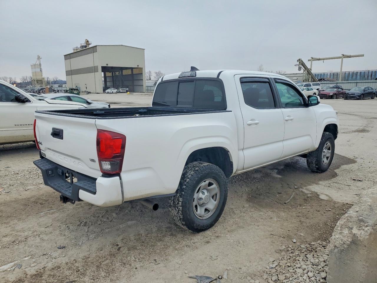 2019 TOYOTA TACOMA DOUBLE CAB photo 3