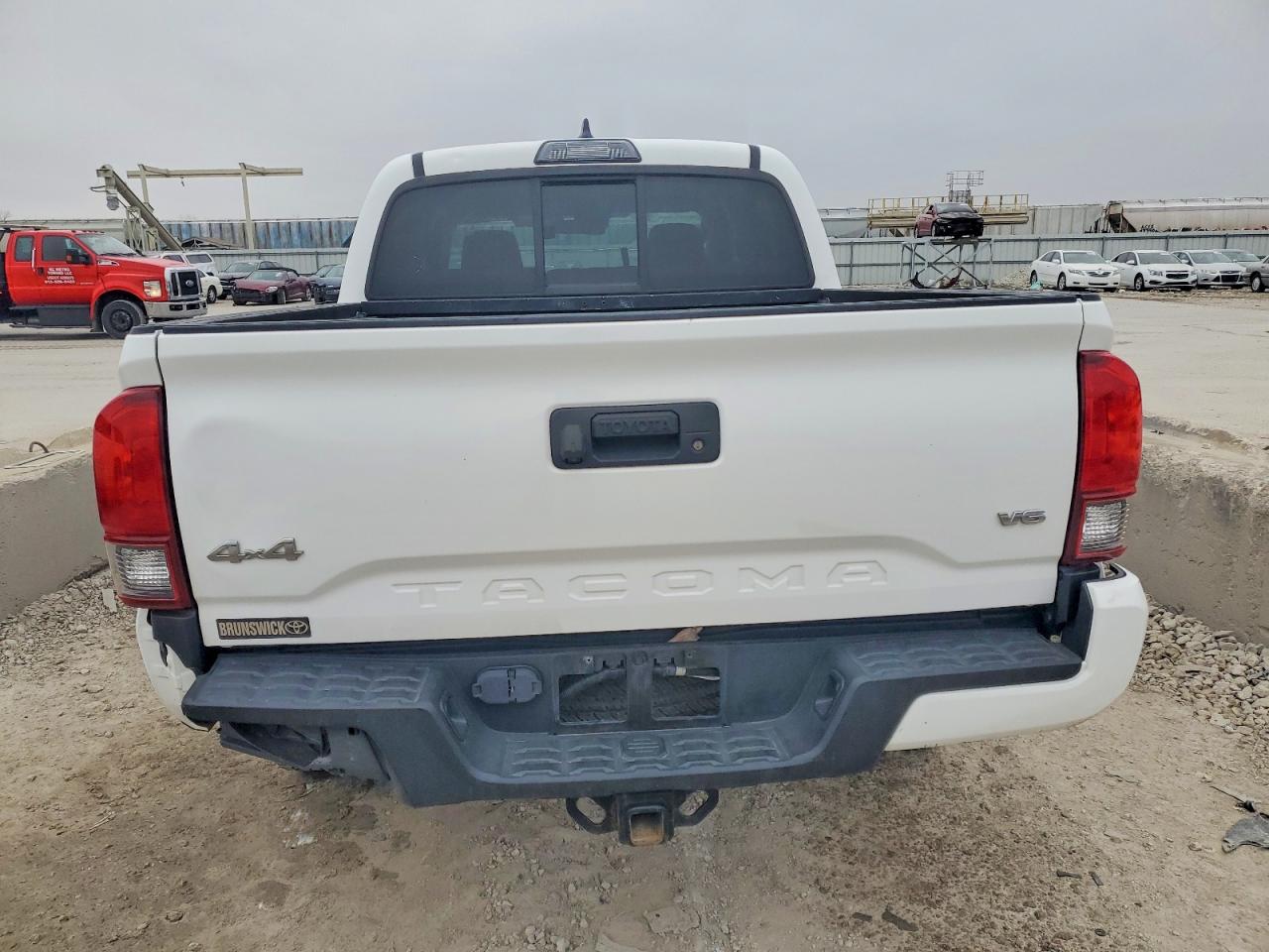 2019 TOYOTA TACOMA DOUBLE CAB photo 6