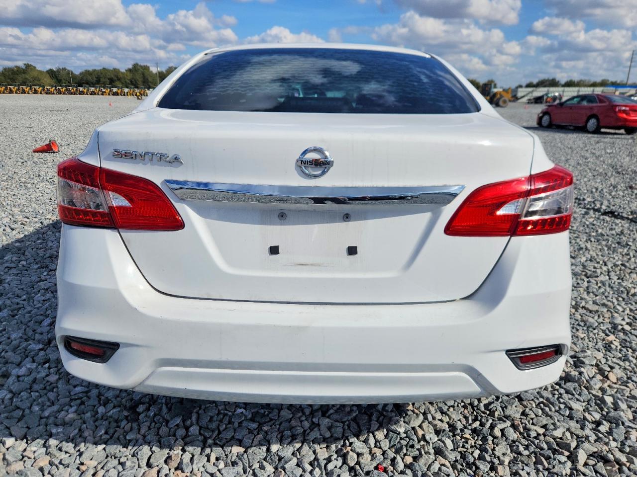 2016 NISSAN SENTRA S photo 6