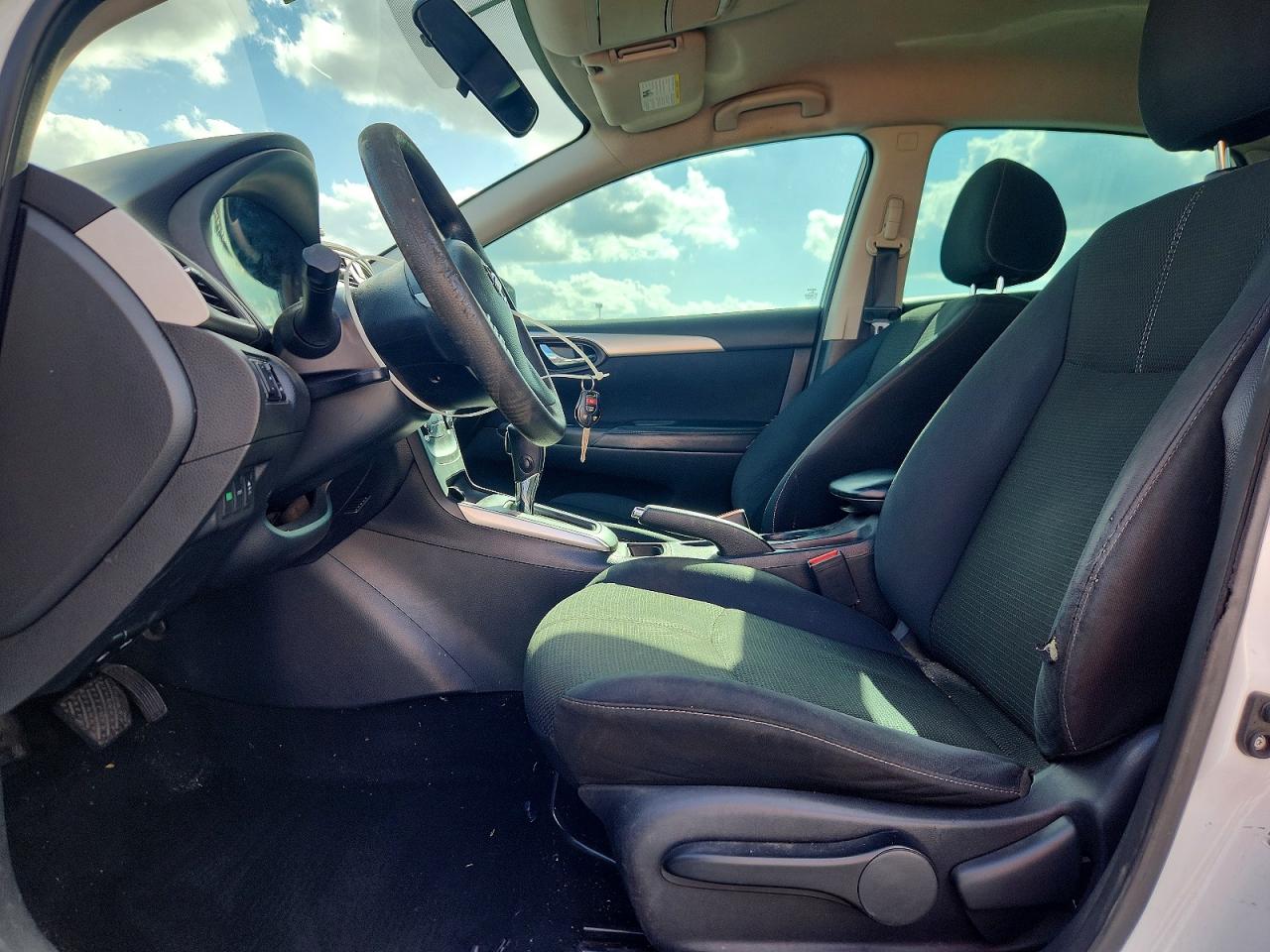 2016 NISSAN SENTRA S photo 7