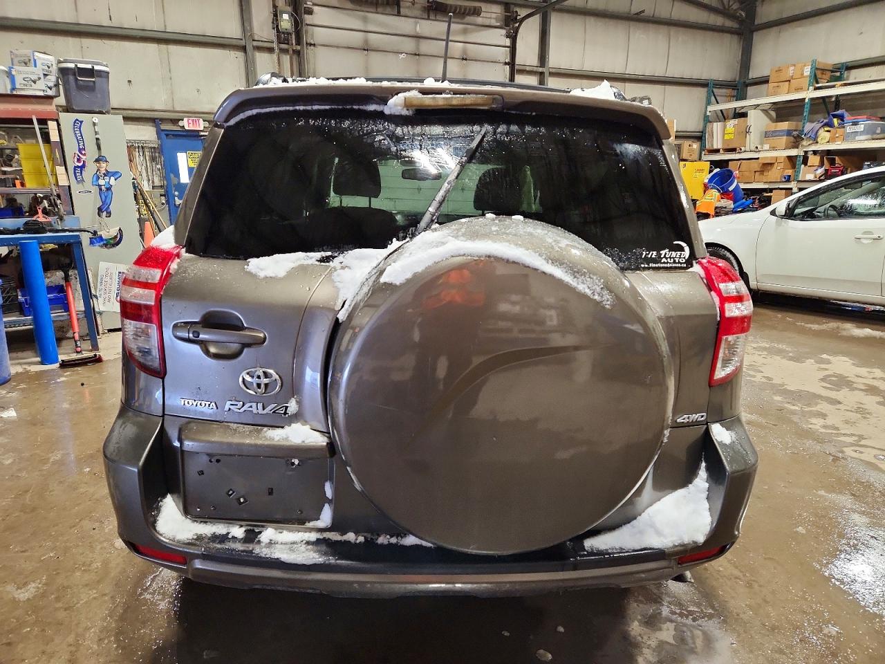 2010 TOYOTA RAV4 LIMITED photo 16
