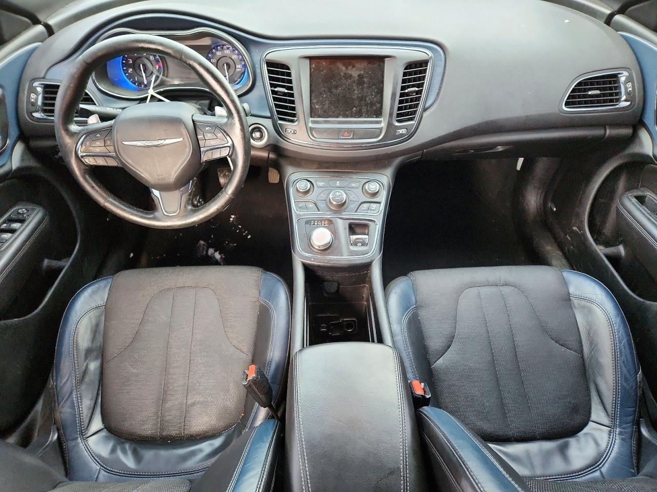 2015 CHRYSLER 200 S photo 15