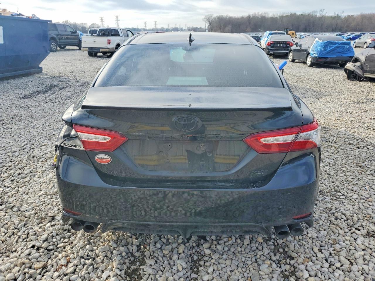 2020 TOYOTA CAMRY XSE photo 16