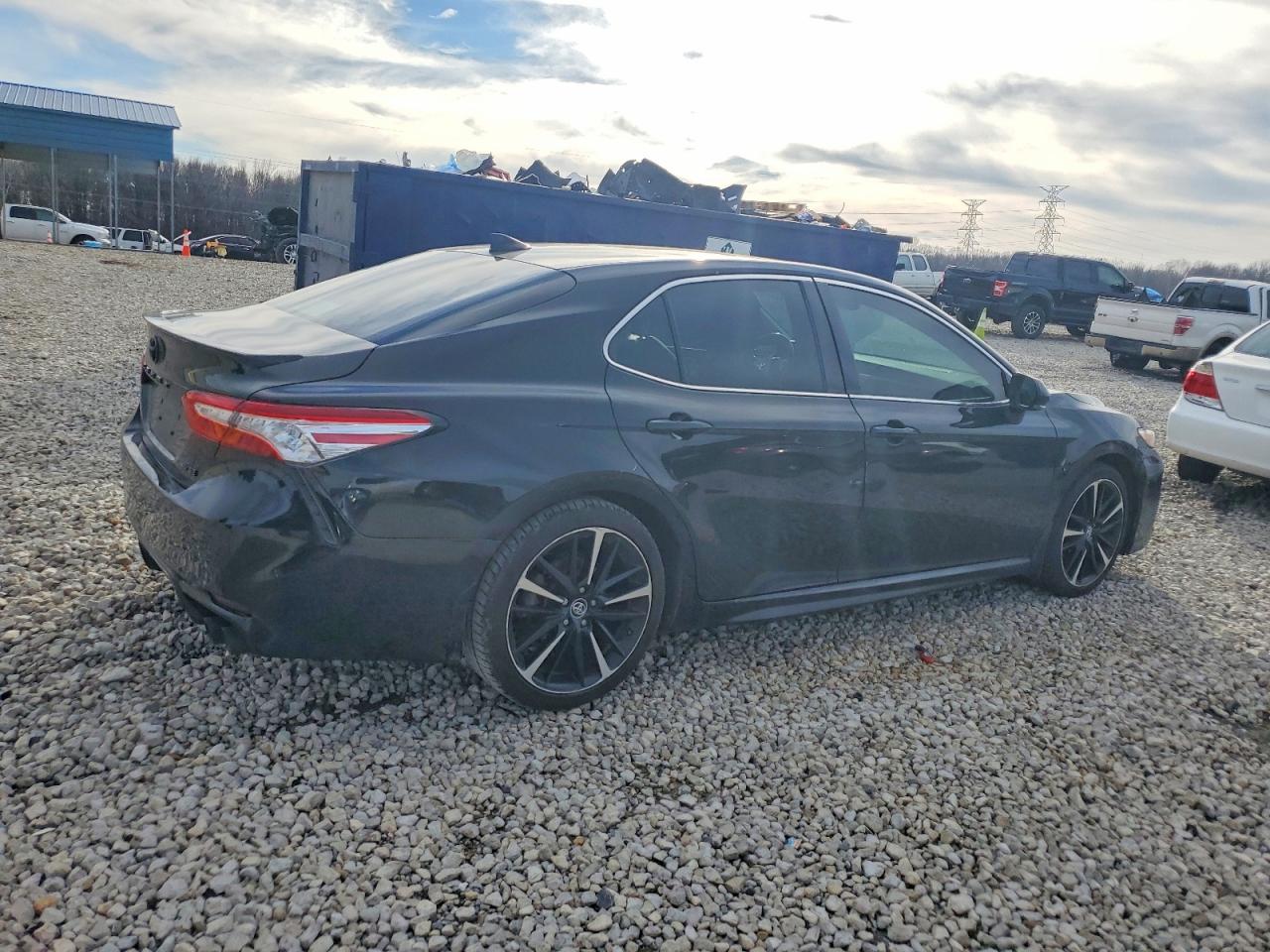 2020 TOYOTA CAMRY XSE photo 7
