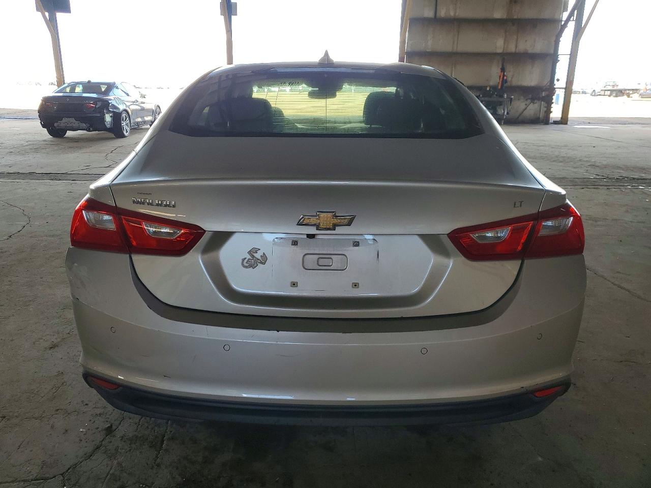 2016 CHEVROLET MALIBU LT photo 6