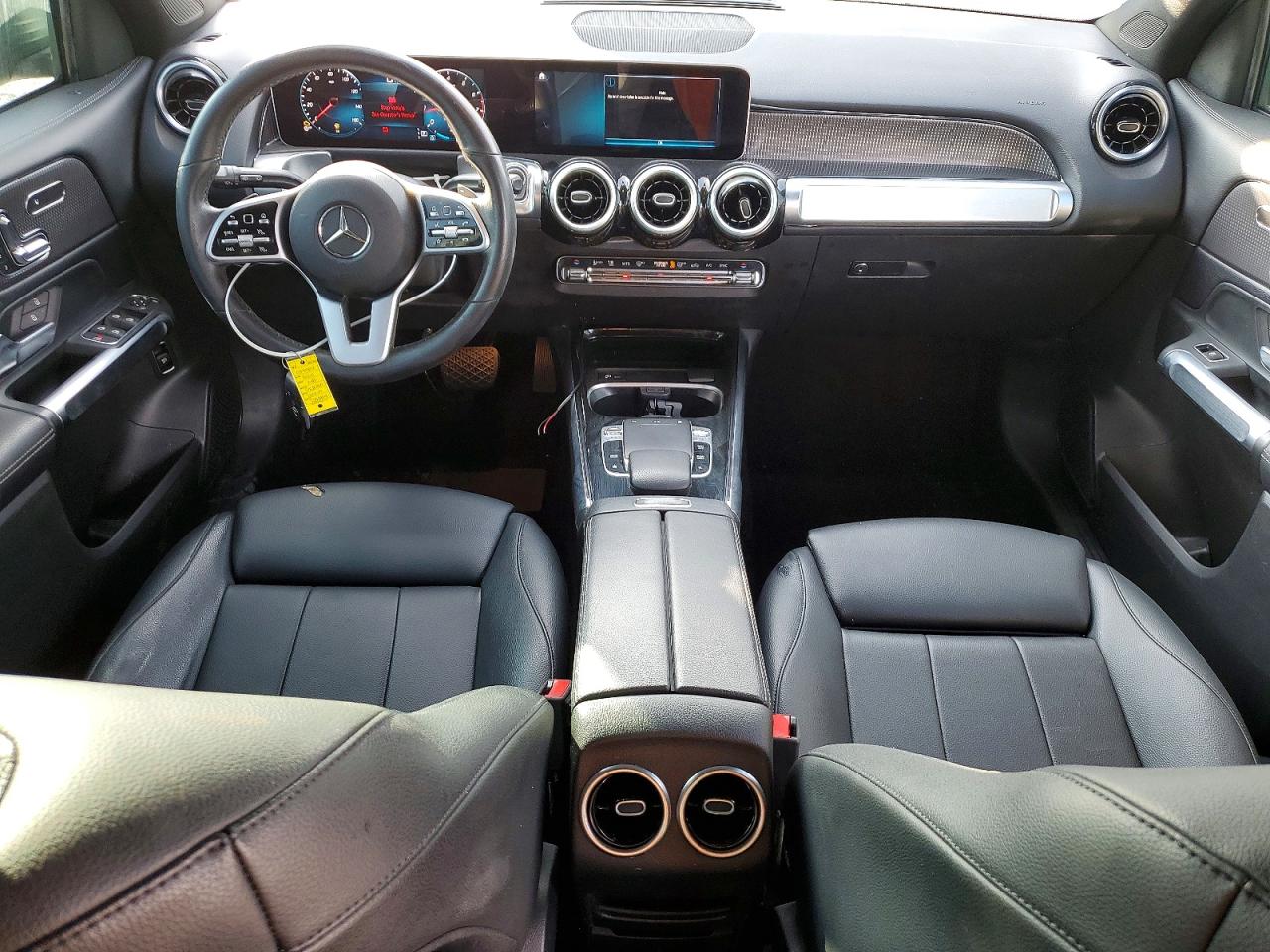 2020 MERCEDES-BENZ GLB 250 photo 8