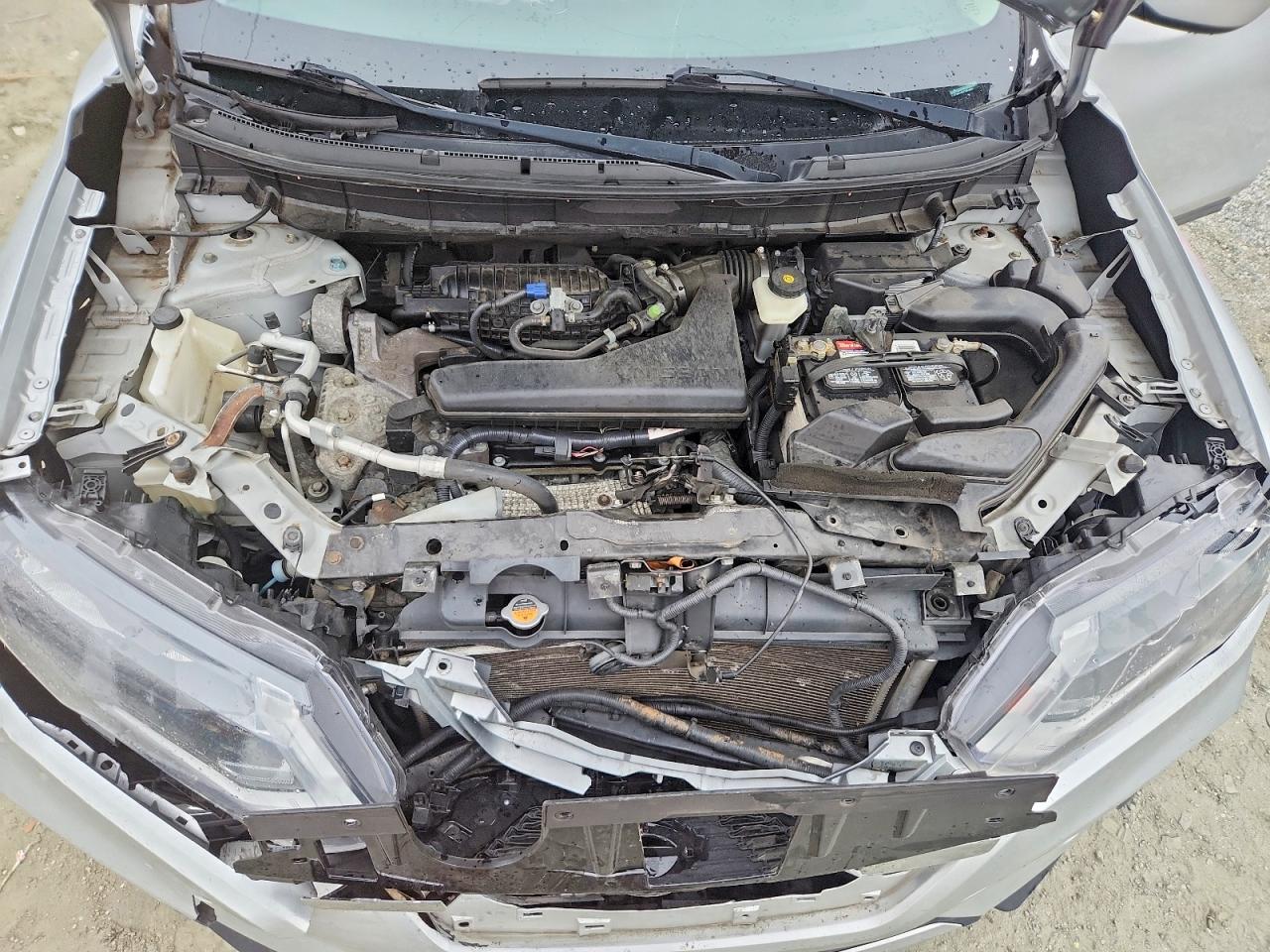 2014 NISSAN ROGUE S photo 31