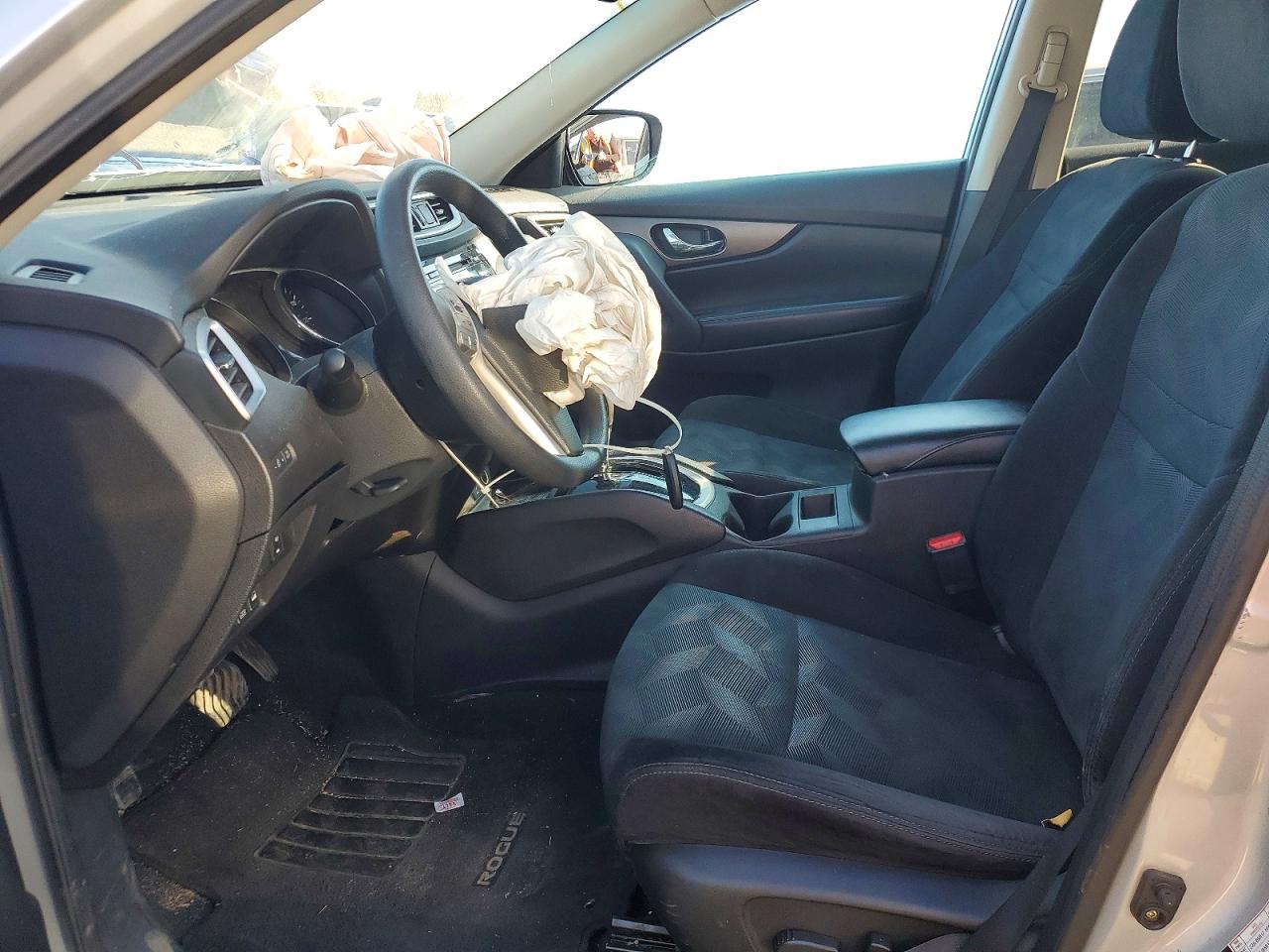 2014 NISSAN ROGUE S photo 19