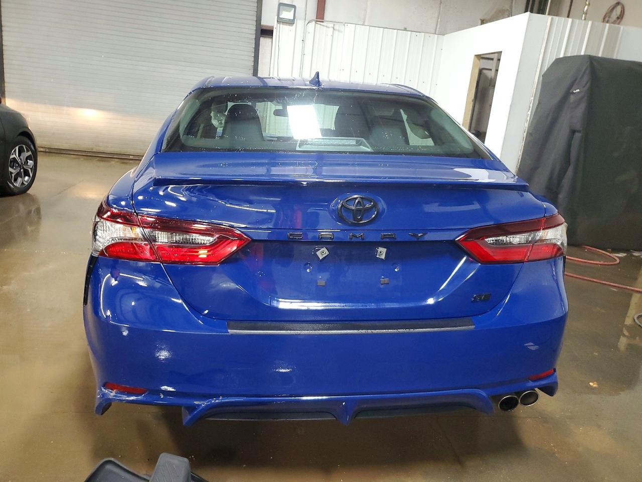 2023 TOYOTA CAMRY SE NIGHT SHADE photo 6