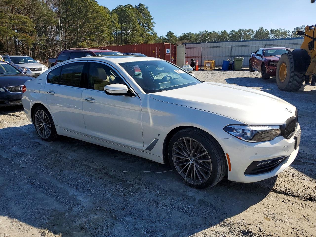 2018 BMW 530E photo 4