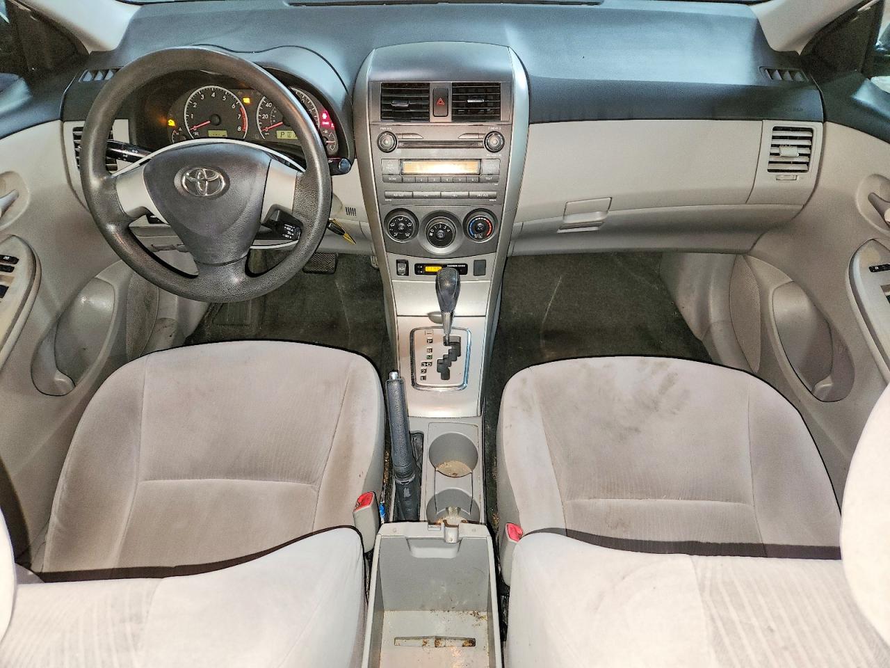 2011 TOYOTA COROLLA BASE photo 8