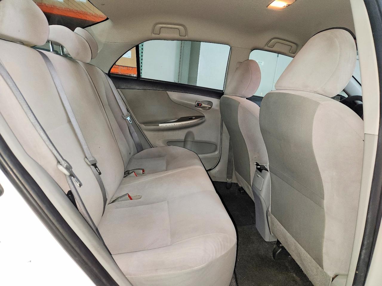 2011 TOYOTA COROLLA BASE photo 10