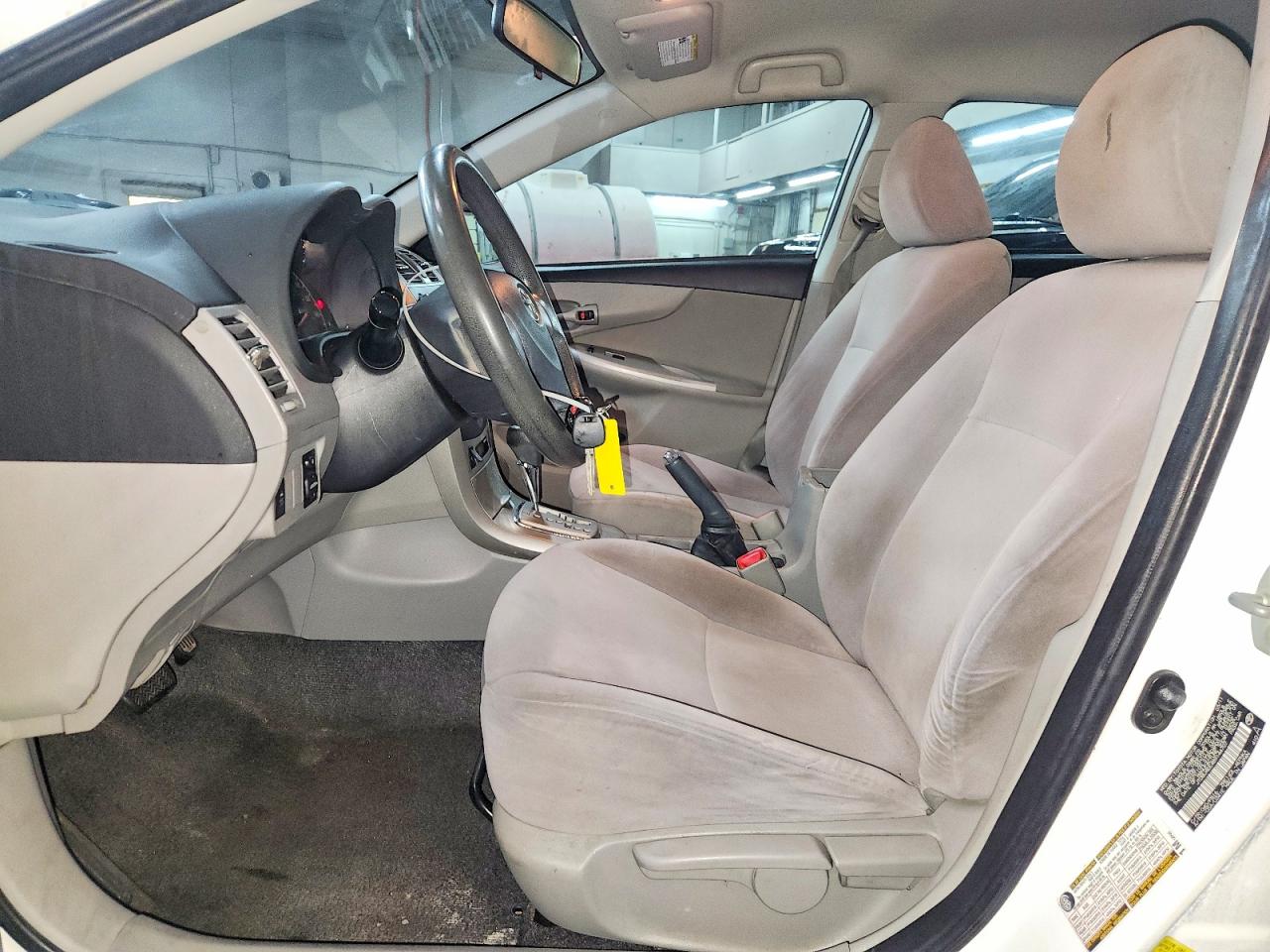 2011 TOYOTA COROLLA BASE photo 7