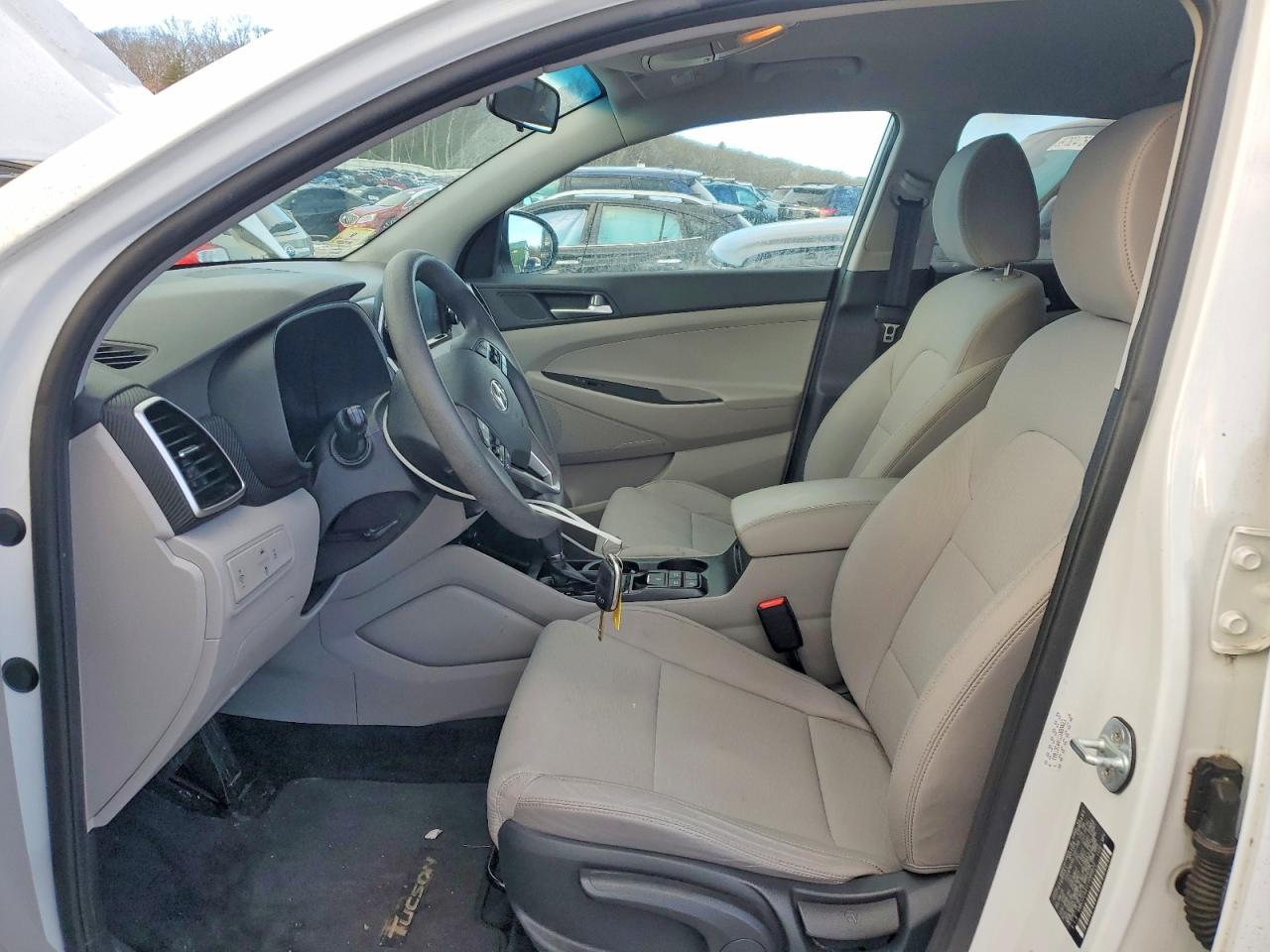 2020 HYUNDAI TUCSON SE photo 13