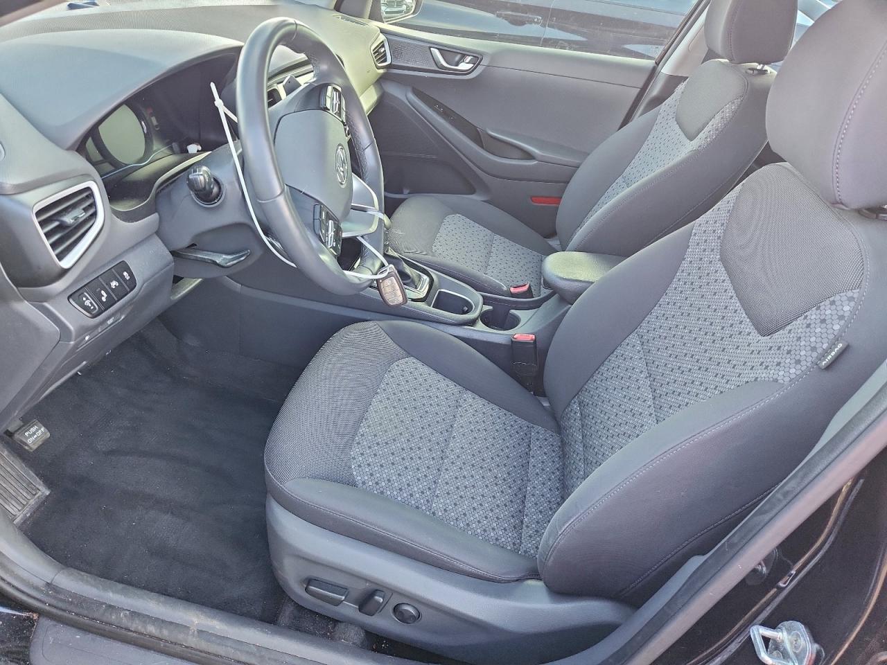 2019 HYUNDAI IONIQ SEL photo 7