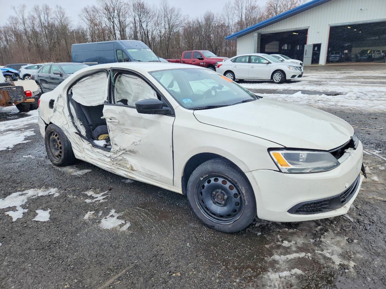2012 VOLKSWAGEN JETTA BASE photo 4
