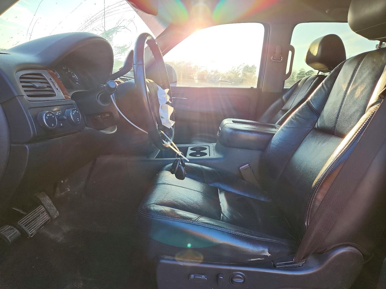 2010 CHEVROLET SILVERADO K1500 LTZ photo 7