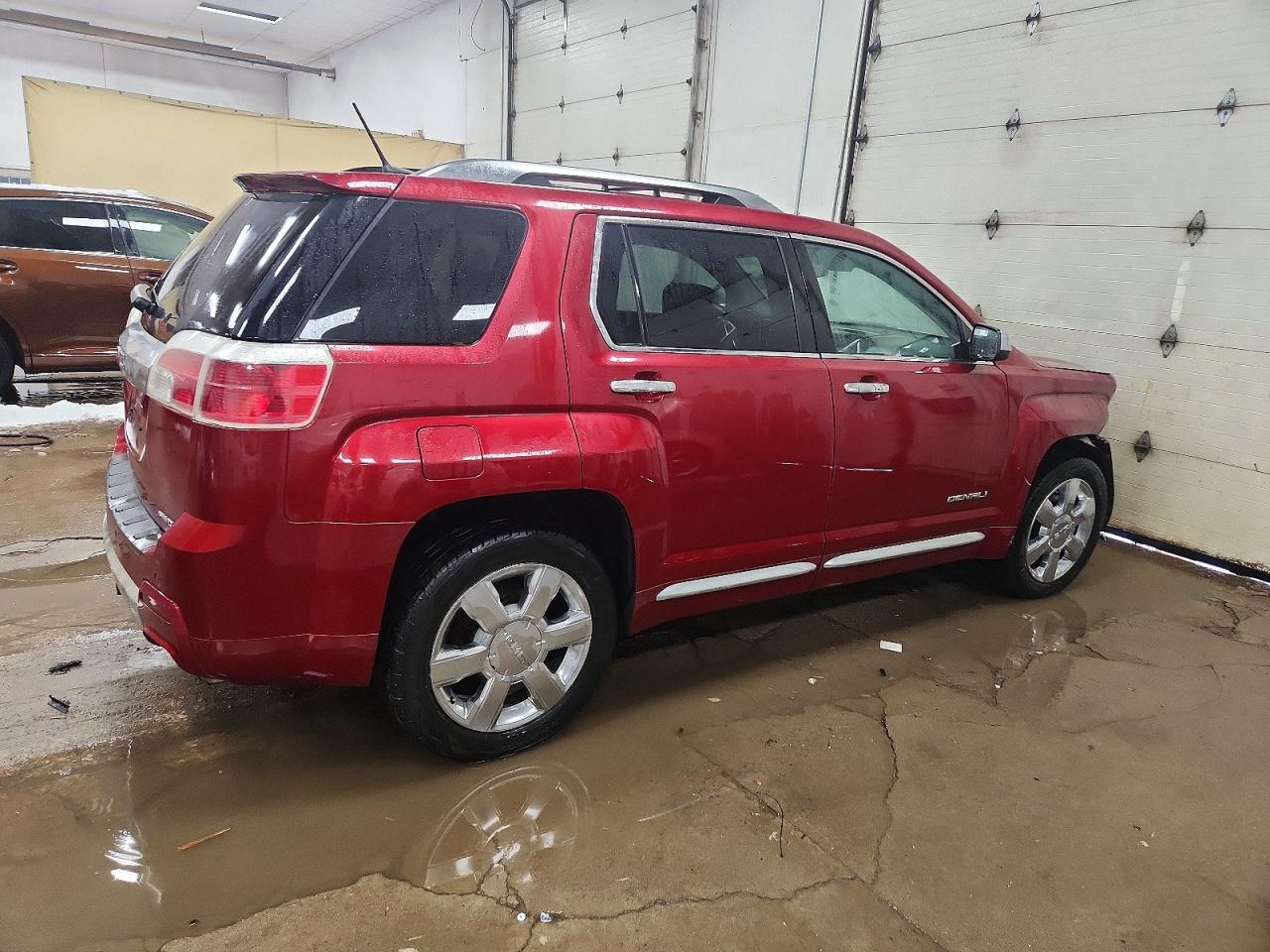 2013 GMC TERRAIN DENALI photo 3