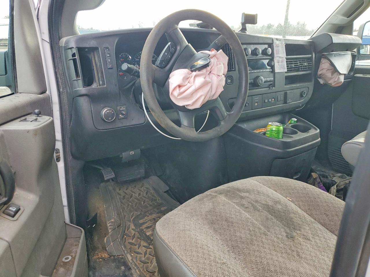2019 CHEVROLET EXPRESS G3500 LT photo 8