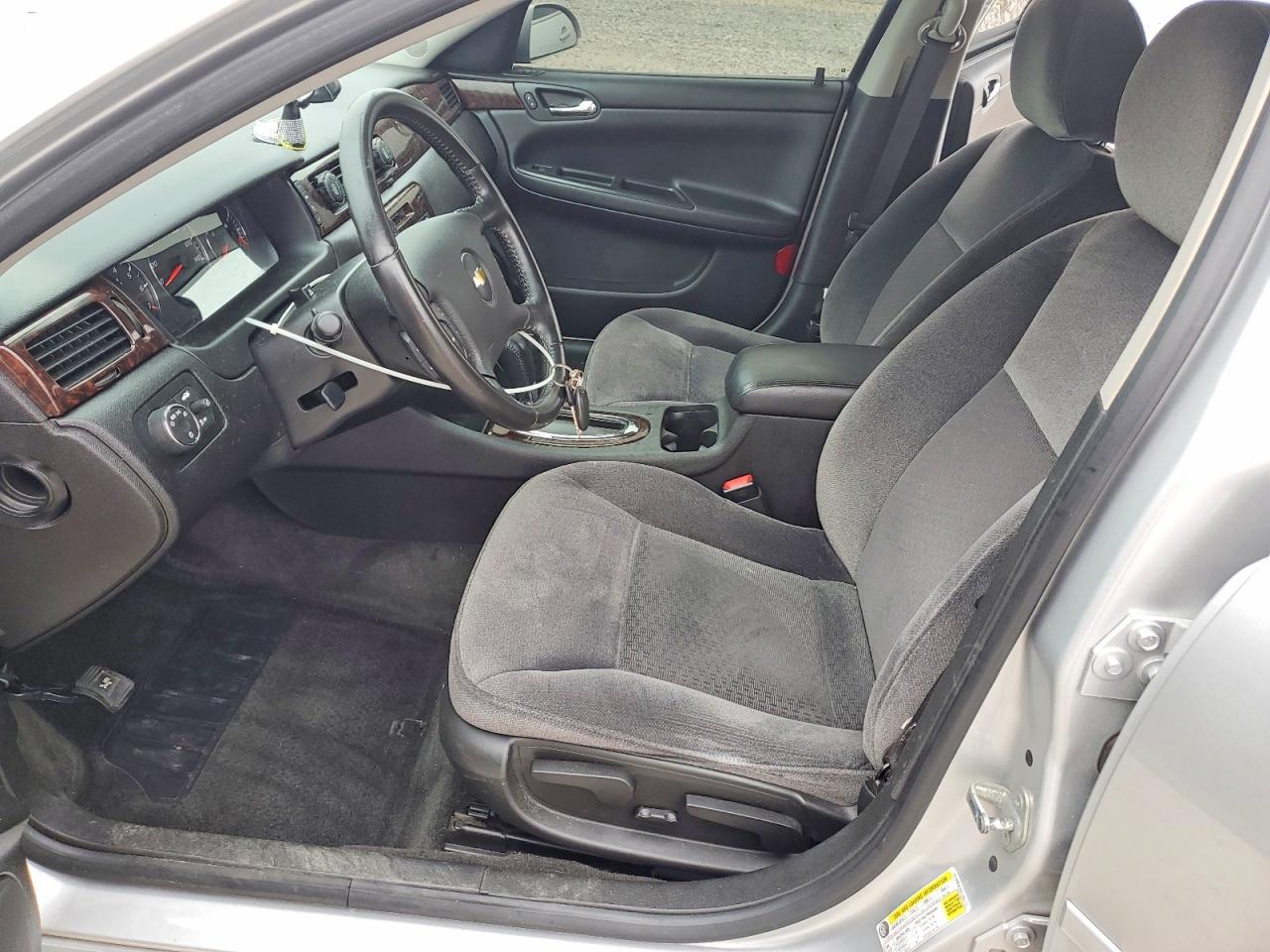 2012 CHEVROLET IMPALA LT photo 13
