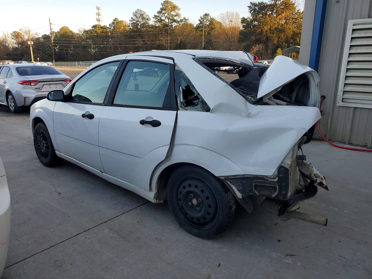 2007 FORD FOCUS ZX4 photo 3