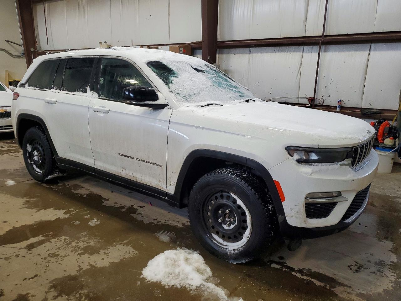 2023 JEEP GRAND CHEROKEE LIMITED photo 4