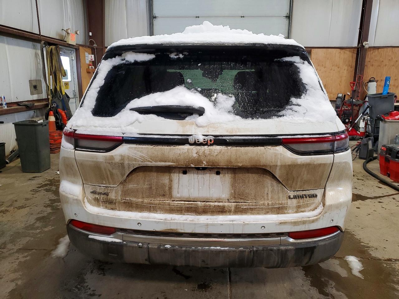 2023 JEEP GRAND CHEROKEE LIMITED photo 6