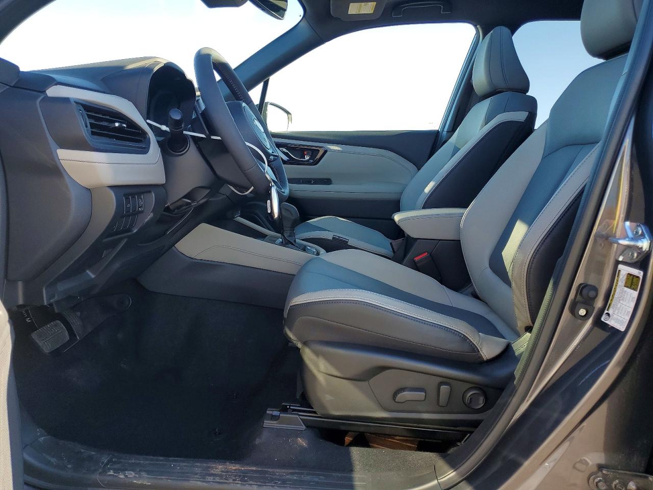 2025 SUBARU FORESTER LIMITED photo 7