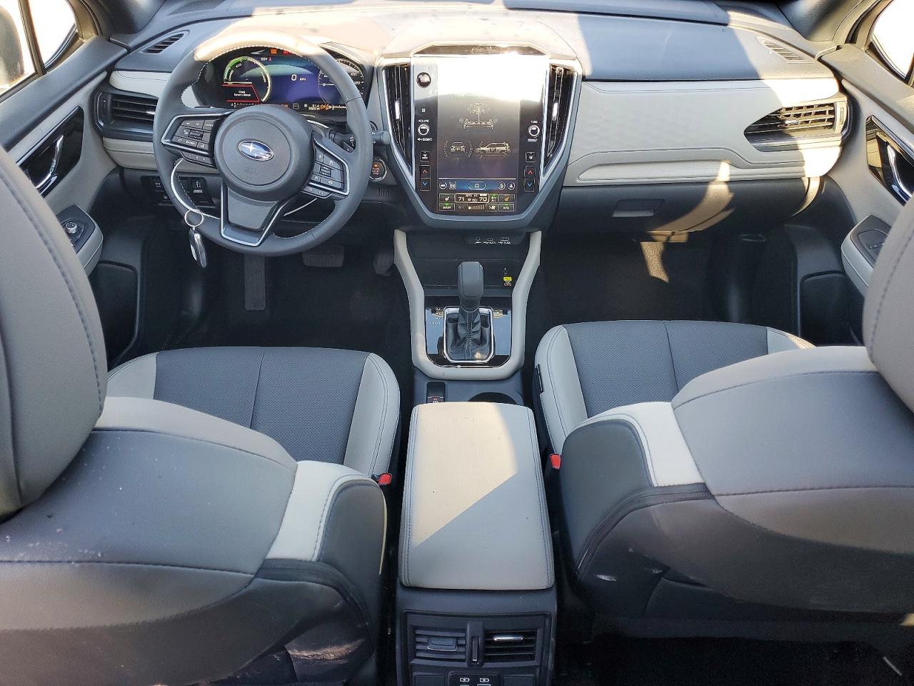 2025 SUBARU FORESTER LIMITED photo 8