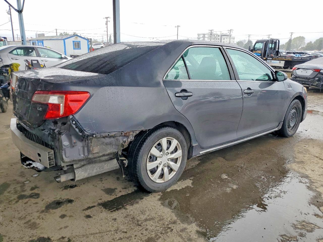 2014 TOYOTA CAMRY L photo 5