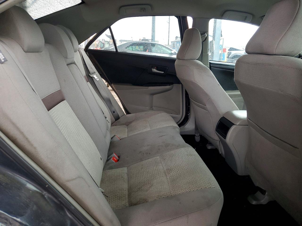 2014 TOYOTA CAMRY L photo 19