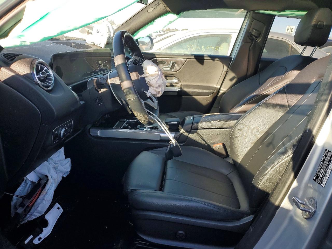 2020 MERCEDES-BENZ GLB 250 4MATIC photo 13
