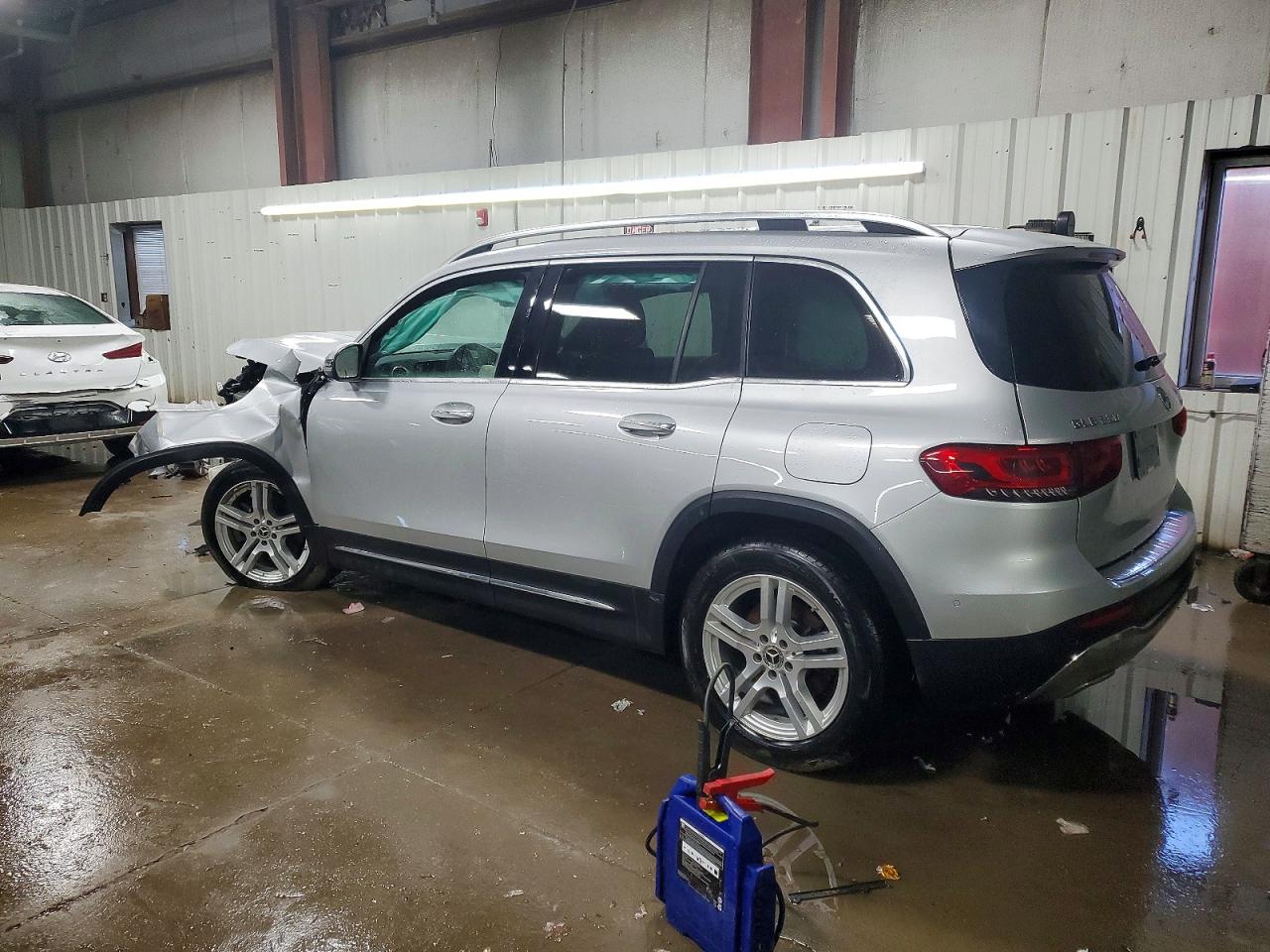 2020 MERCEDES-BENZ GLB 250 4MATIC photo 3
