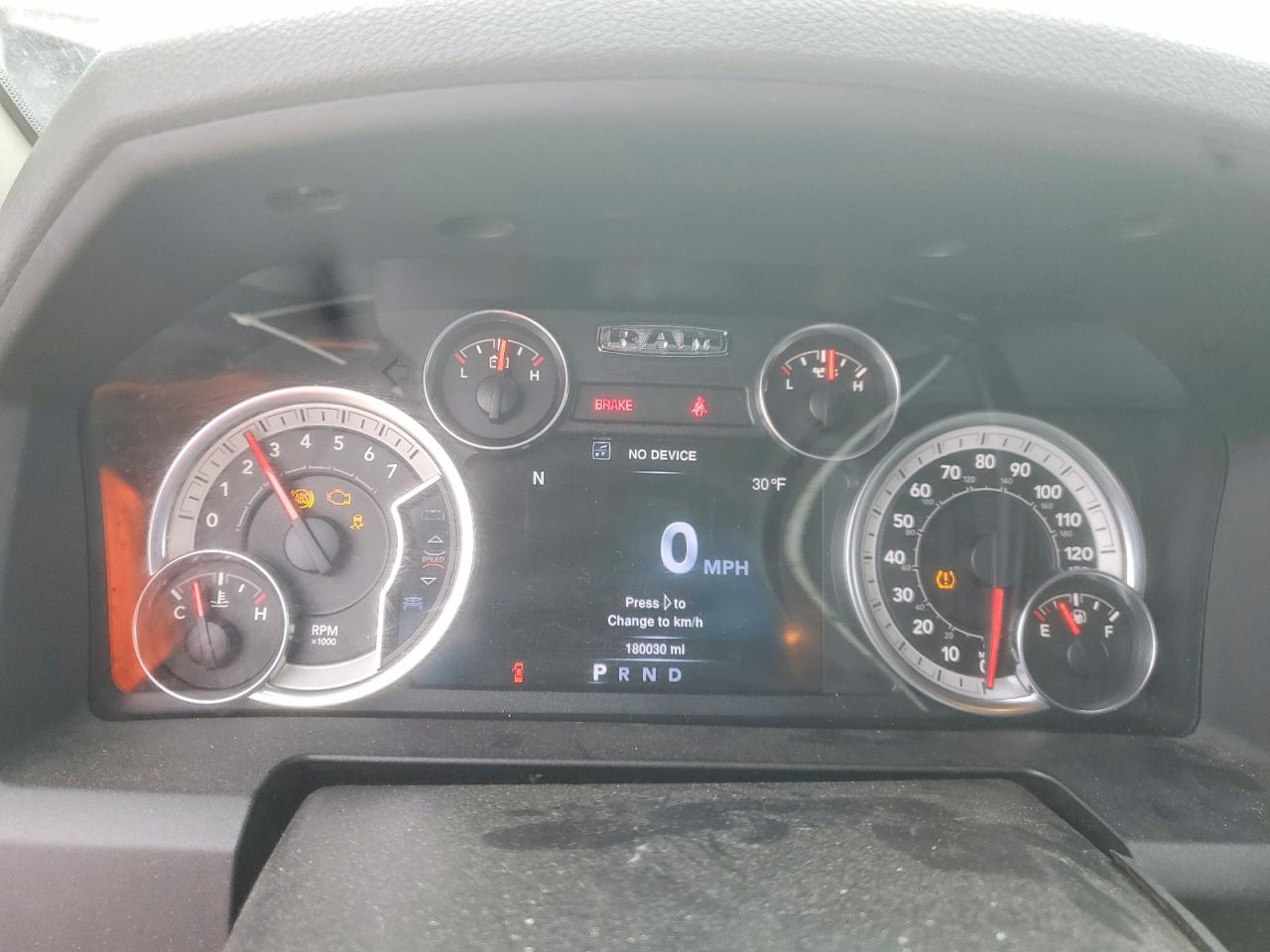 2013 RAM 1500 SLT photo 17