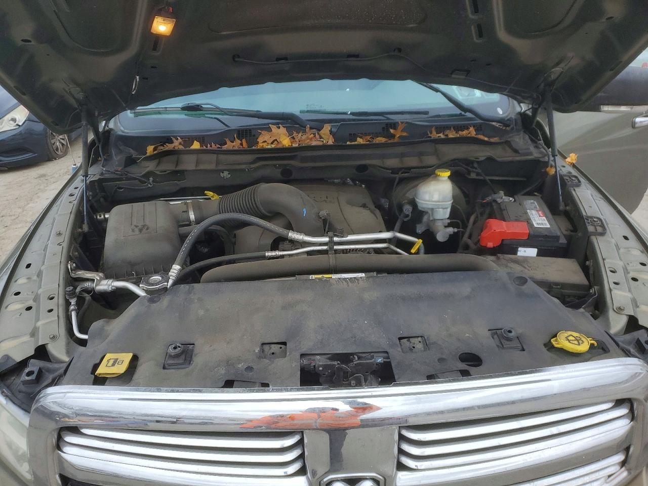 2013 RAM 1500 SLT photo 21