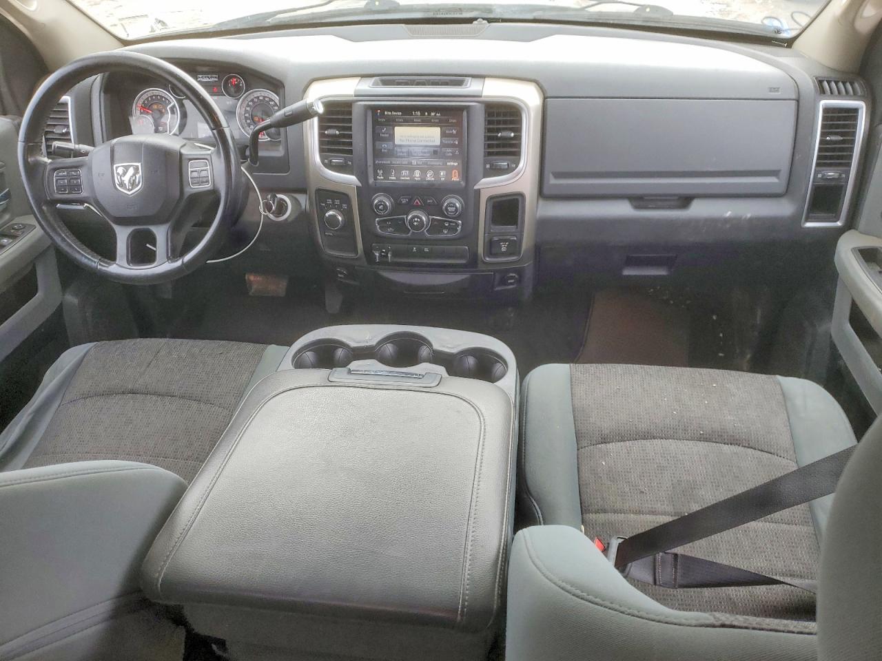2013 RAM 1500 SLT photo 15