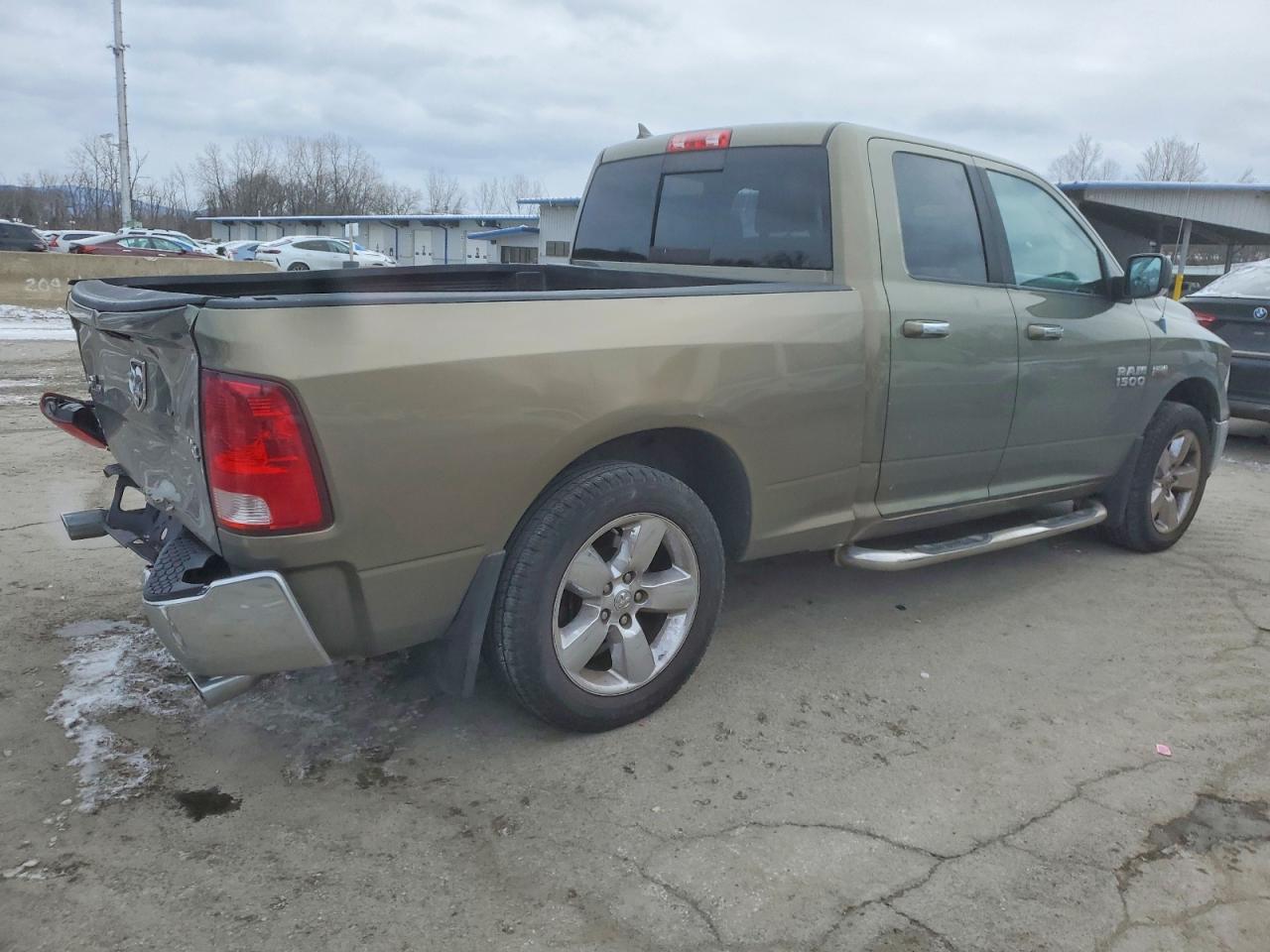2013 RAM 1500 SLT photo 5