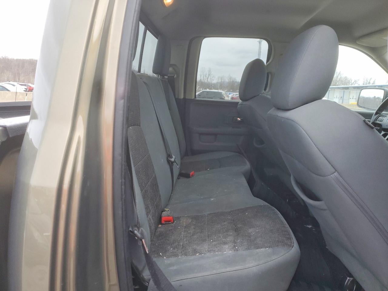 2013 RAM 1500 SLT photo 19